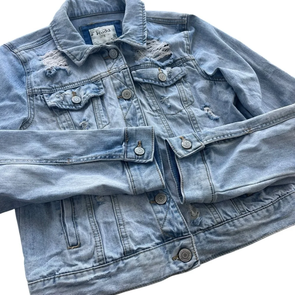 Mudd Women's Sz Small Light Wash Blue Denim Distressed Button Jean Jacket 210111